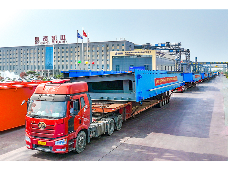 發(fā)車！1000t“鋼鐵巨獸”，助力長江中上游最大規(guī)模碼頭建設(shè)